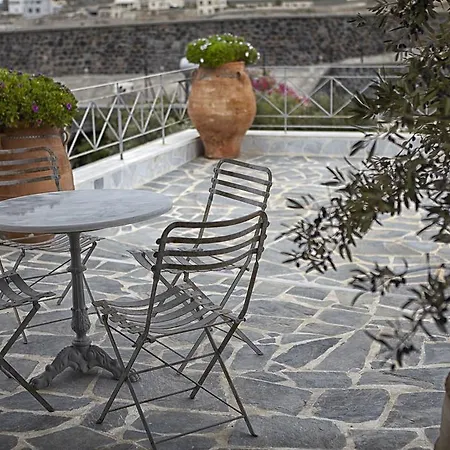 Thermes Saint Alexander Hotel Megalochori (Santorini)