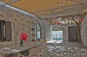 Отель Thermes Saint Alexander Villas